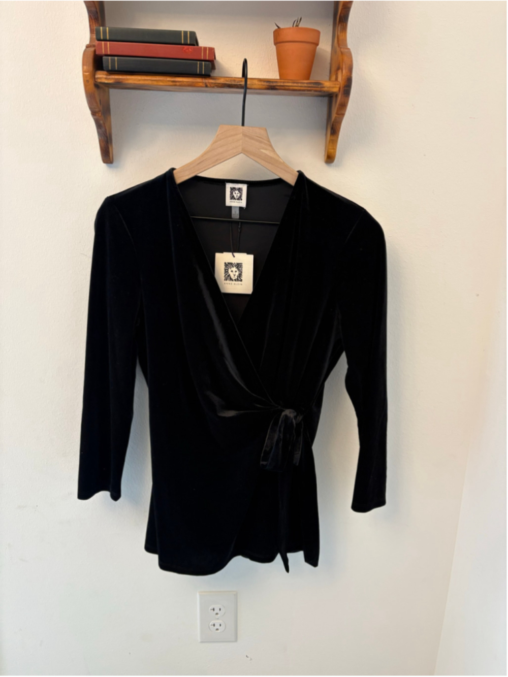 Anne Klein Velvet Faux Wrap Top Black Long Sleeve NWT Size Small